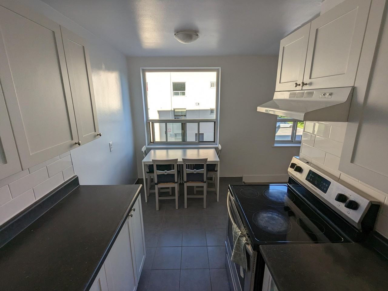 3 Biggin Court - Photo 2 of 8