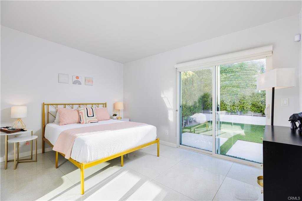 3466 E Paseo Barbara - Photo 2 of 8