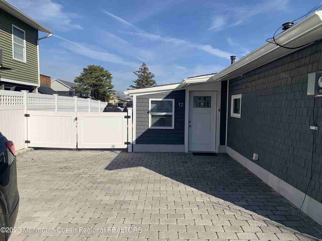 12 W Navasink Dr - Photo 2 of 17