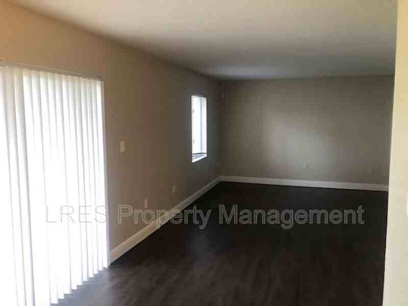 4751 S Texas Ave - Photo 3 of 15