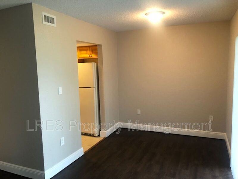 4751 S Texas Ave - Photo 5 of 15