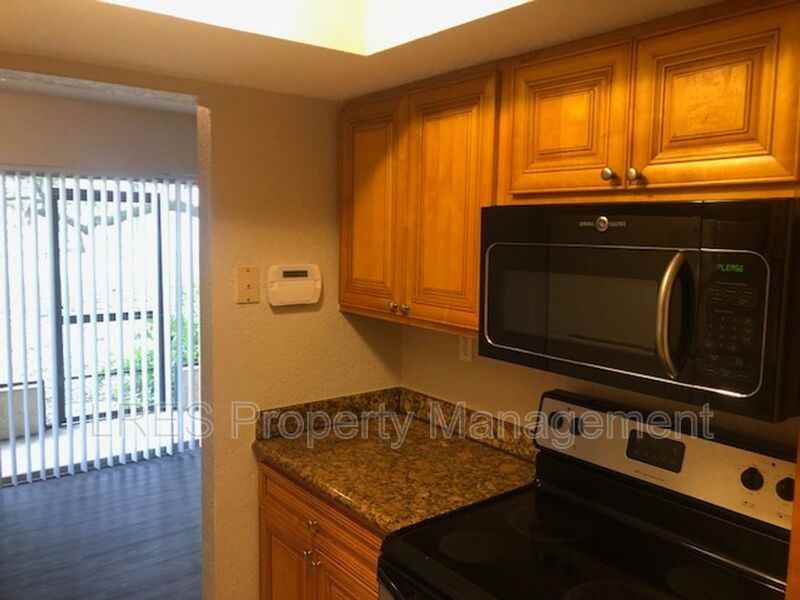 4751 S Texas Ave - Photo 6 of 15