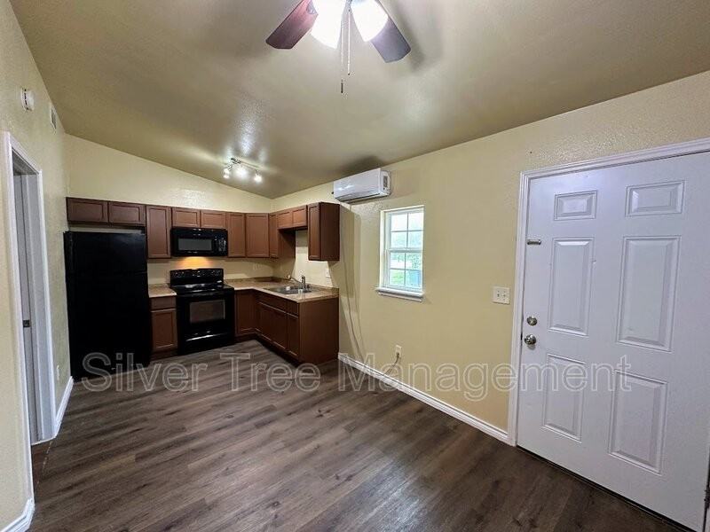 358 Brighton Oaks Dr #2 - Photo 2 of 14