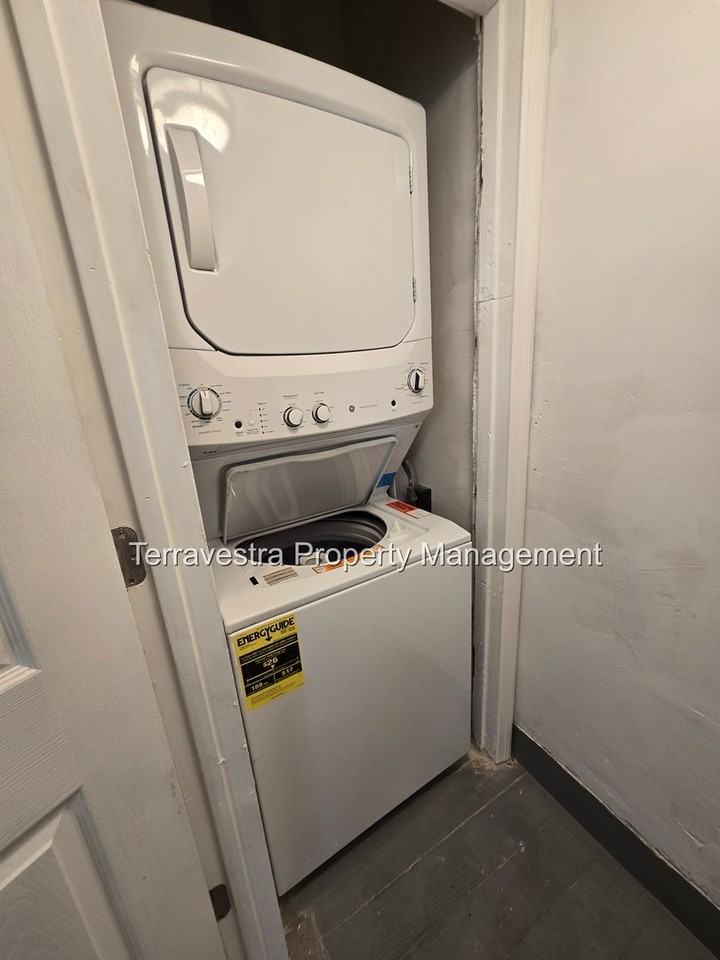 321-323 South 5th Street - Photo 3 of 40