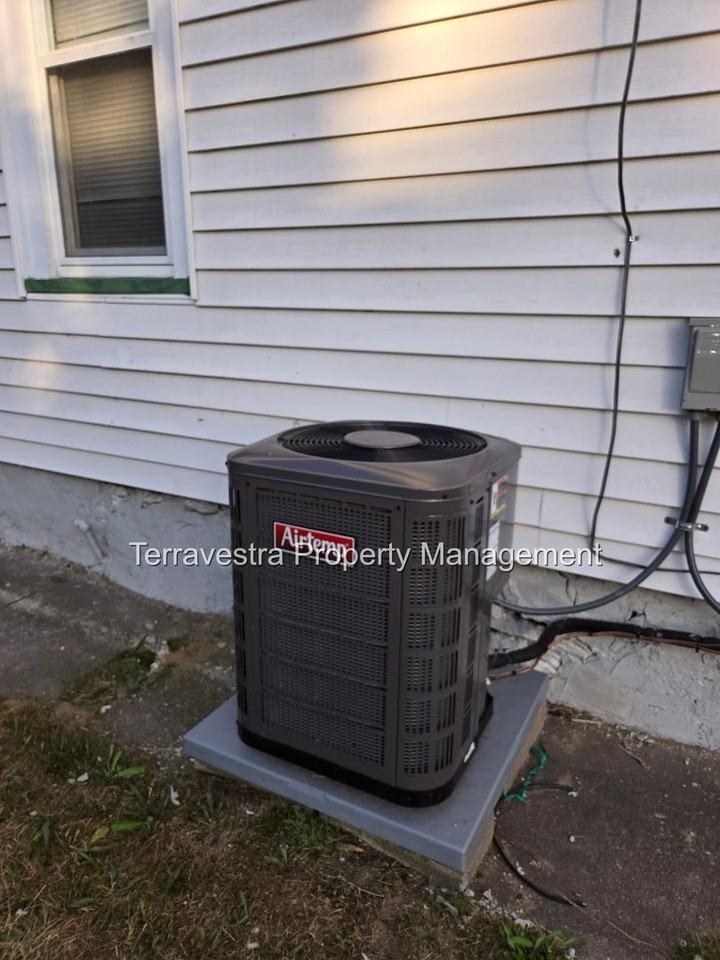 321-323 South 5th Street - Photo 5 of 40