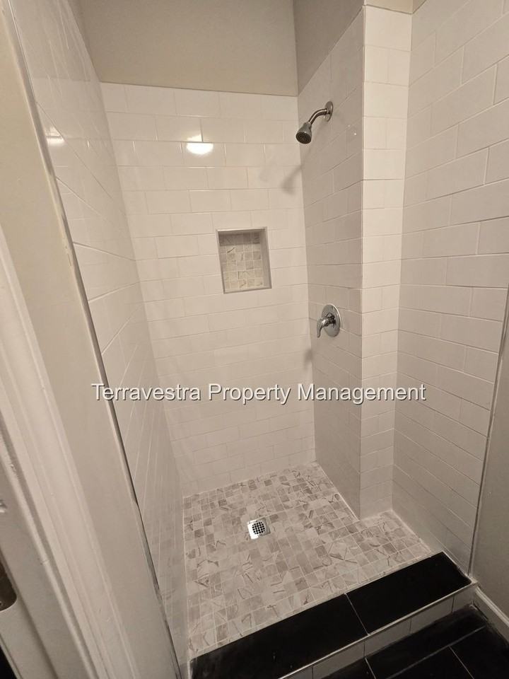 321-323 South 5th Street - Photo 7 of 40