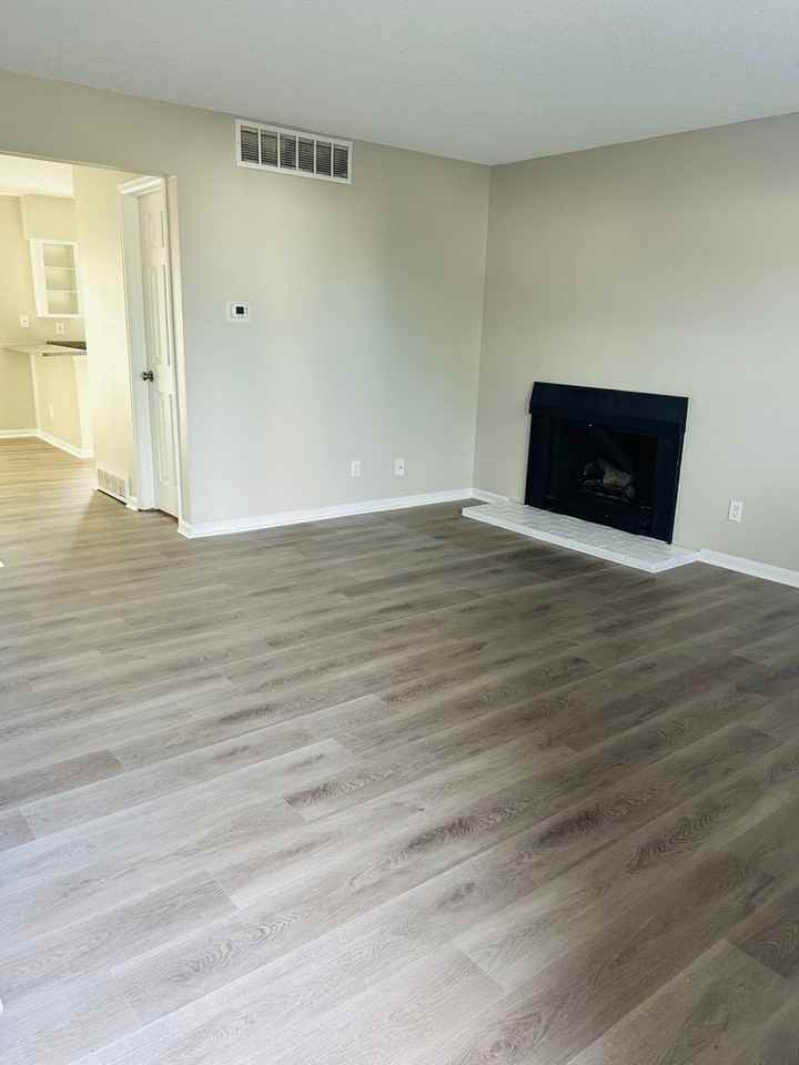 4407 S Lowell Blvd - Photo 3 of 32