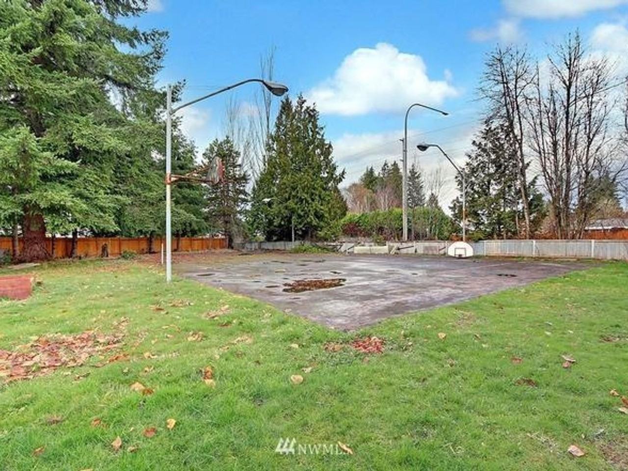 13418 61st Ave Se - Photo 2 of 9