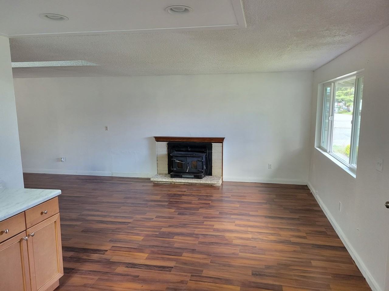 13418 61st Ave Se - Photo 4 of 9