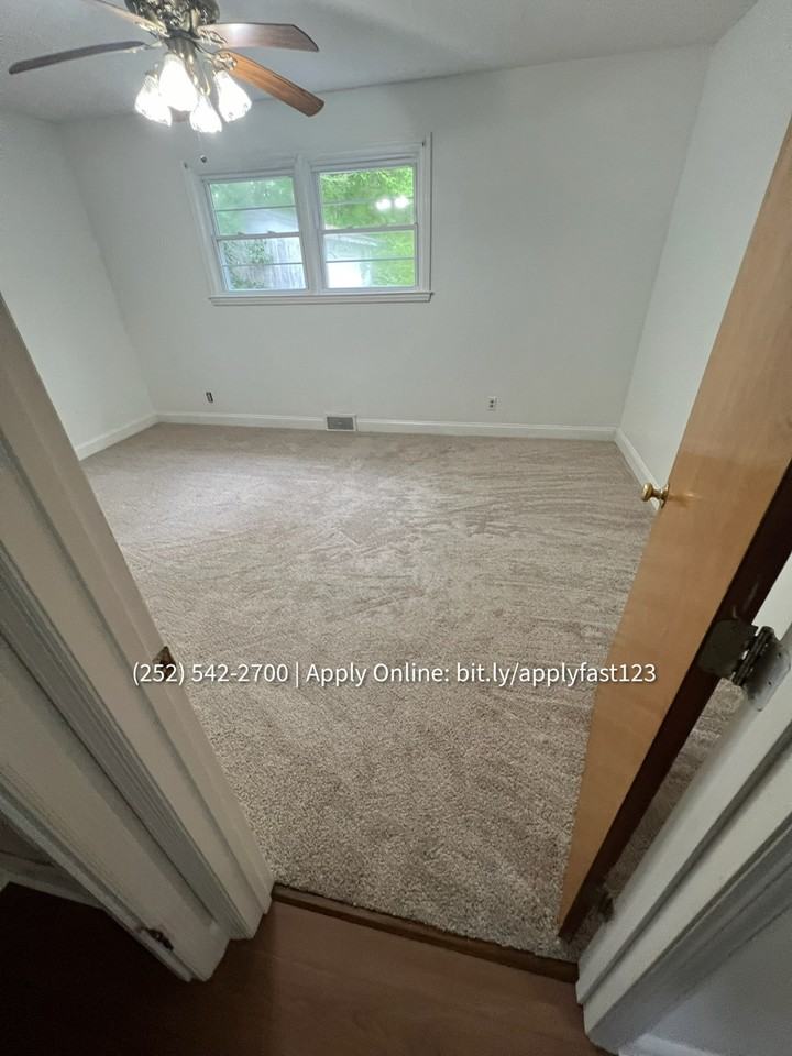 5 Sunset Dr #527890 - Photo 3 of 32