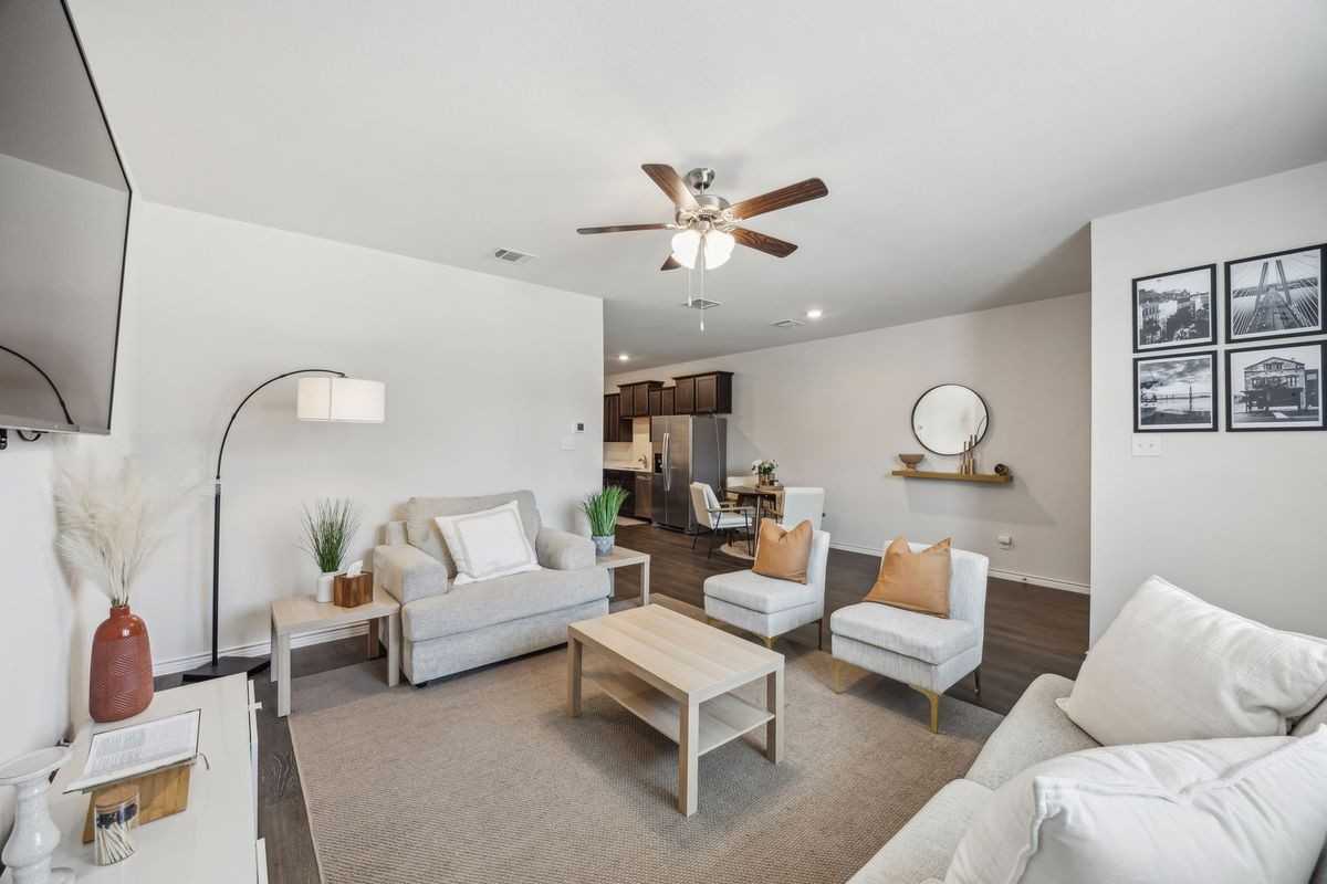 2141 Buffalo Hill Dr - Photo 3 of 25