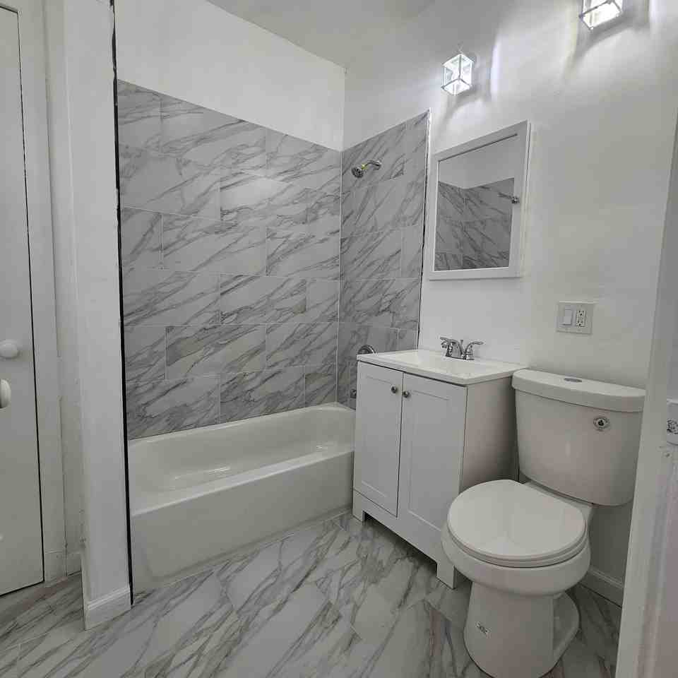 279 19th Ave #1 - Photo 3 of 12
