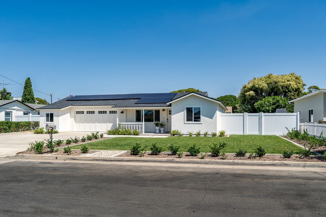 1724 S Horne St #NA - Photo 2 of 20