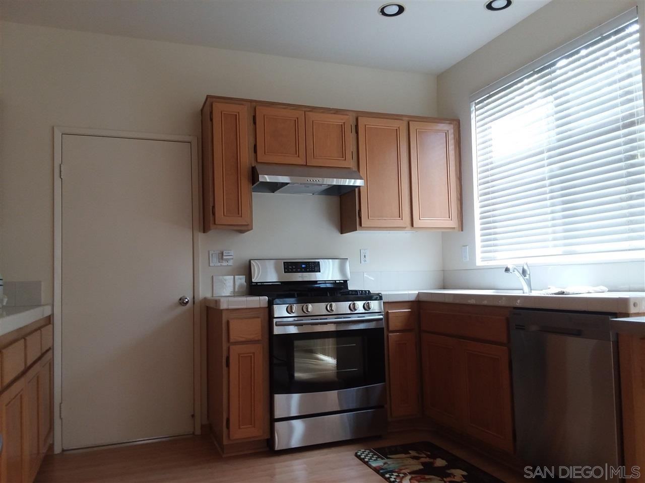 11106 11106 Ivy Hill Dr Open June30 Sunday 3:30pmbeautiful 4br 2.5 Bath Home For Rent In Scripps Ranch #NA - Photo 2 of 50