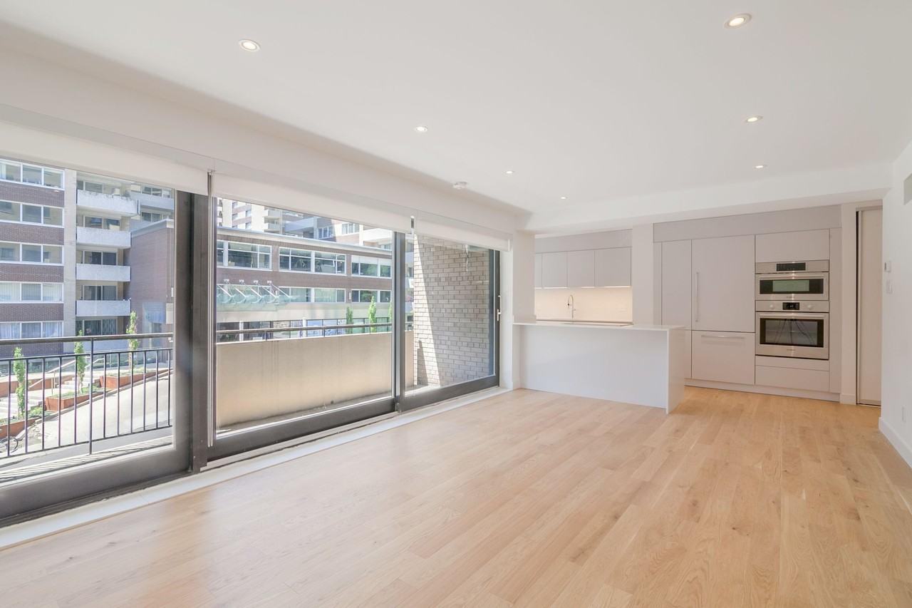 Plaza Drummond Apartments 3435 Rue Drummond, Montréal, QC H3G 1X8