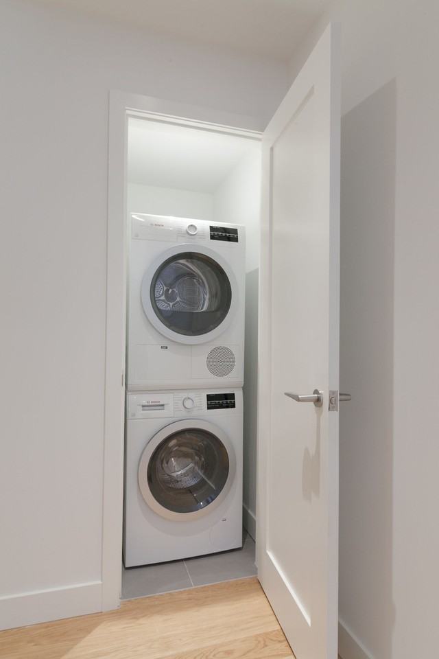 Plaza Drummond Apartments 3435 Rue Drummond, Montréal, QC H3G 1X8