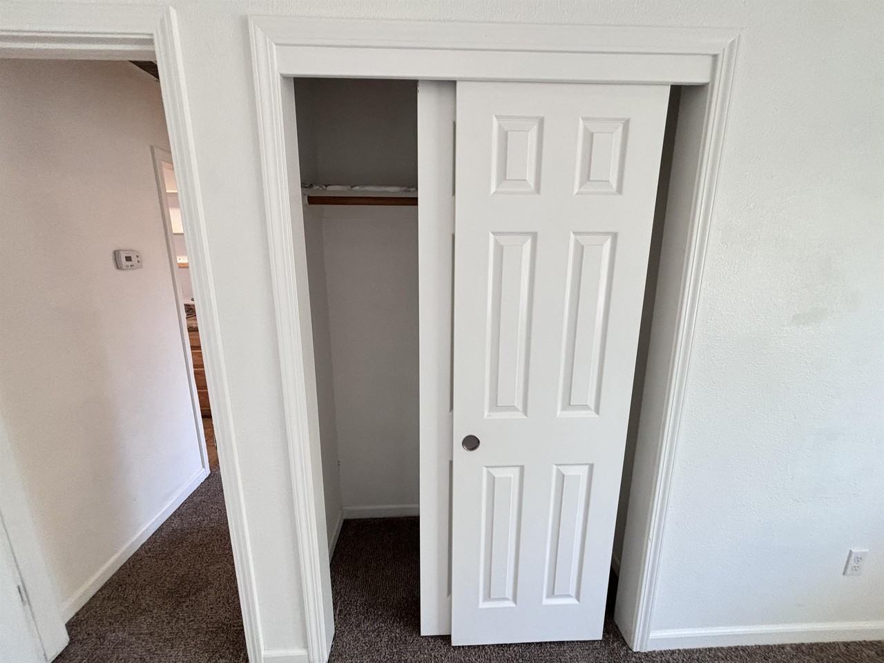 513 N Riverside Dr #1 - Photo 6 of 10