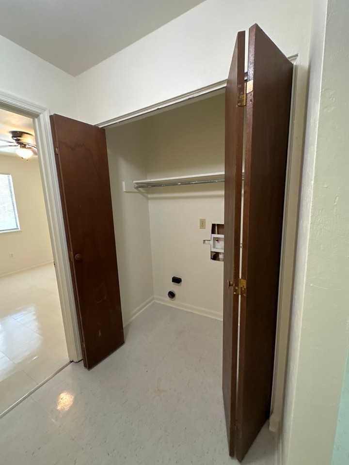 3708 Donovan Drive #C - Photo 5 of 21