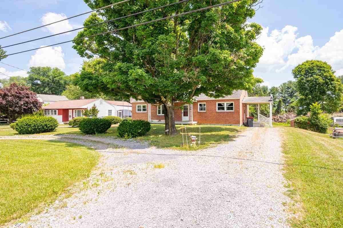 6073 Lord Fairfax Hwy - Photo 2 of 25