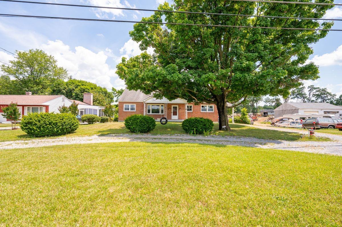 6073 Lord Fairfax Hwy - Photo 3 of 25