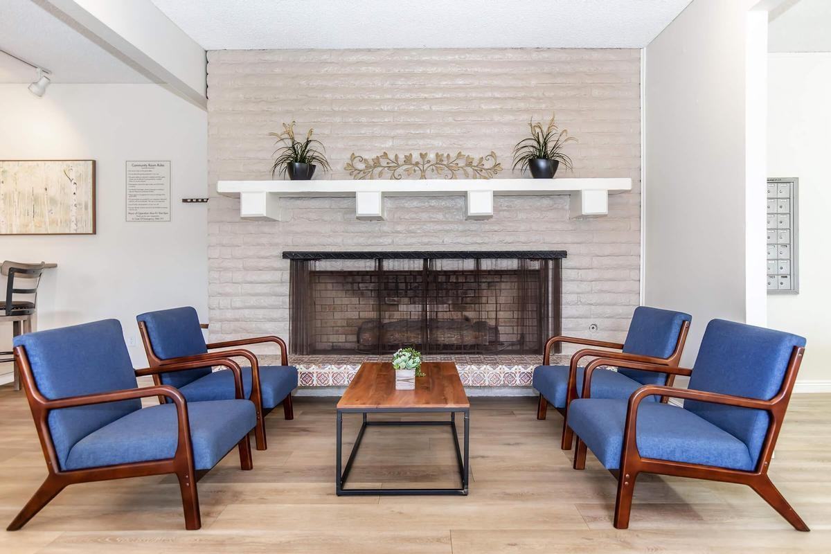 3553 Emerald Street - Photo 7 of 12