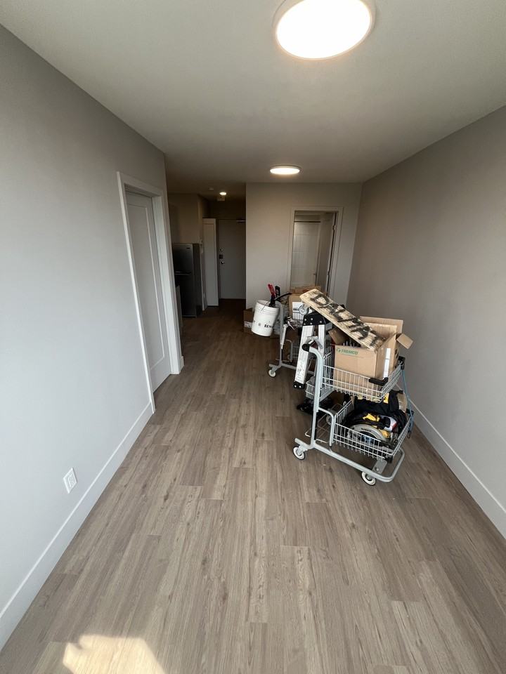 2555 Avenue Benny - Photo 3 of 9