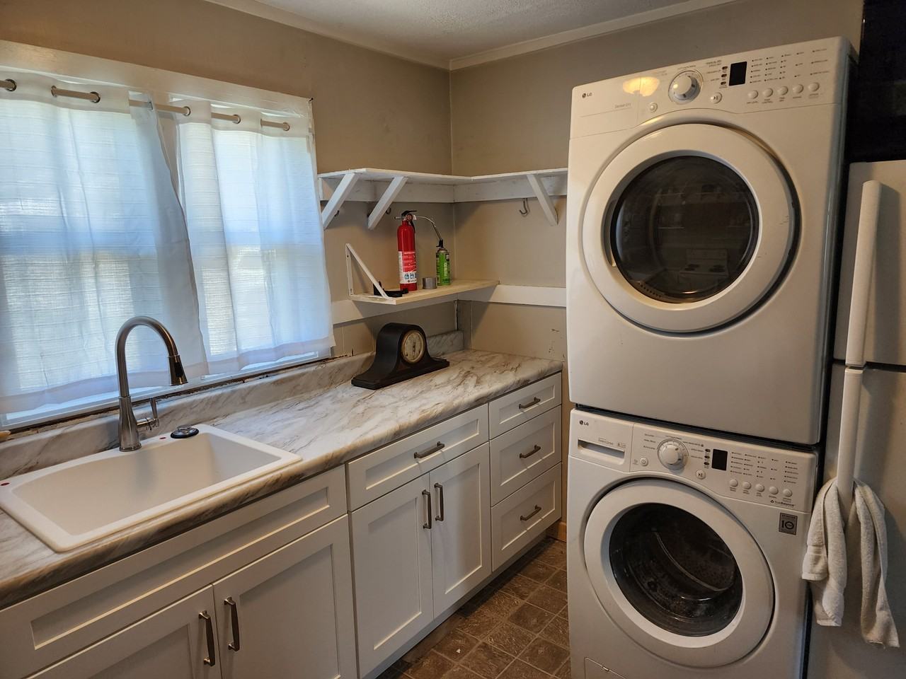 100 Waltham Ln #100 - Photo 4 of 7