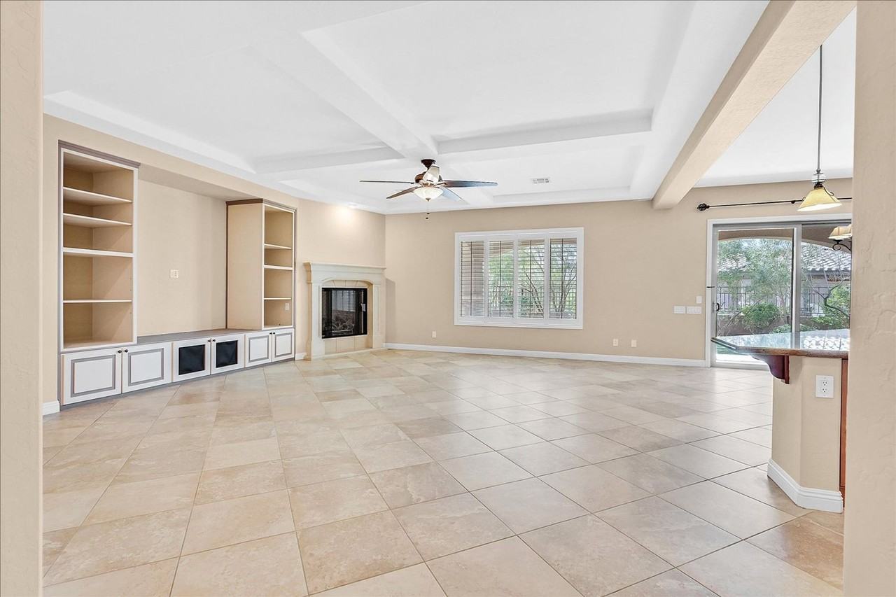 2809 Sisteron Ct - Photo 4 of 34