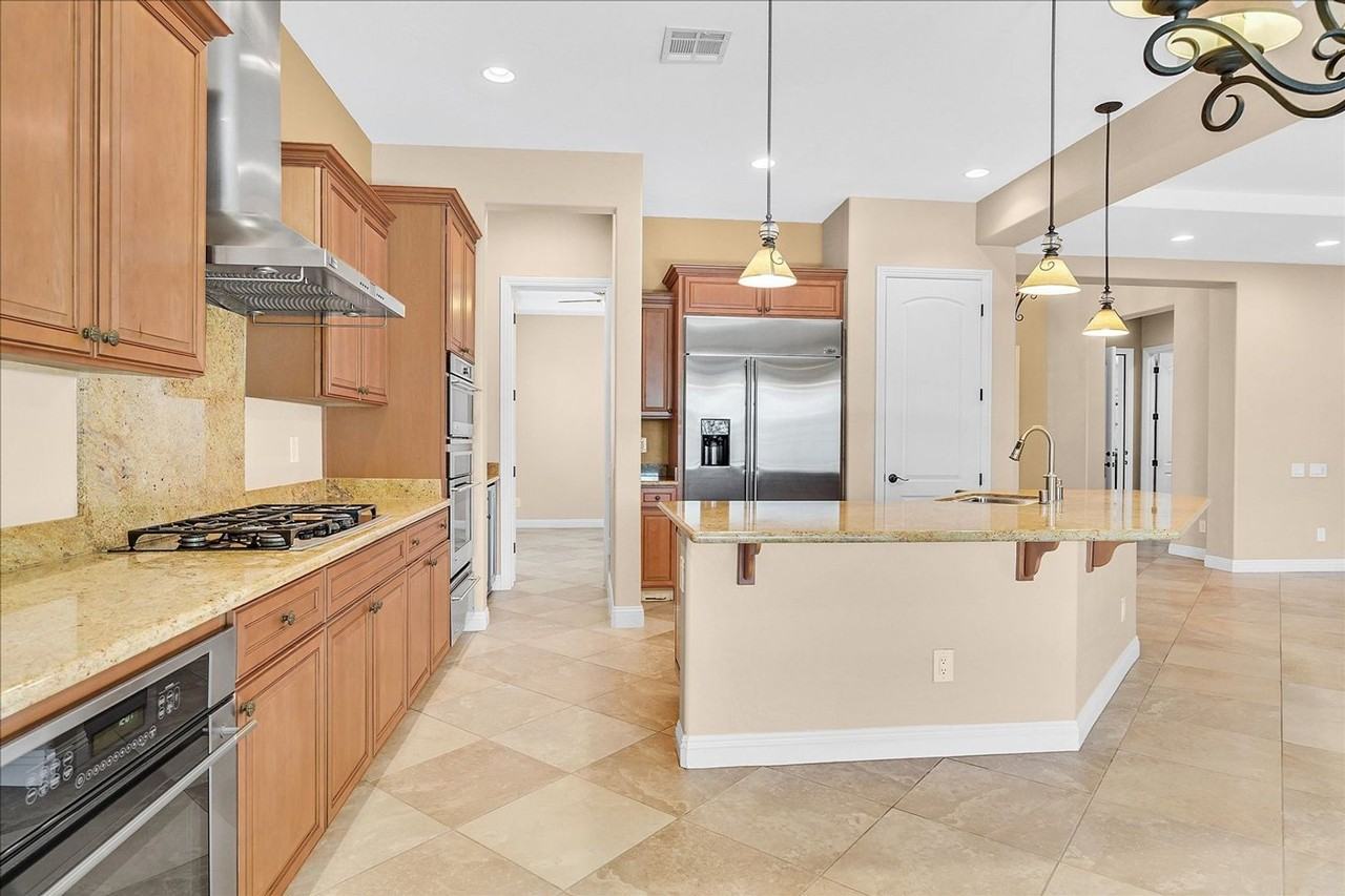 2809 Sisteron Ct - Photo 6 of 34