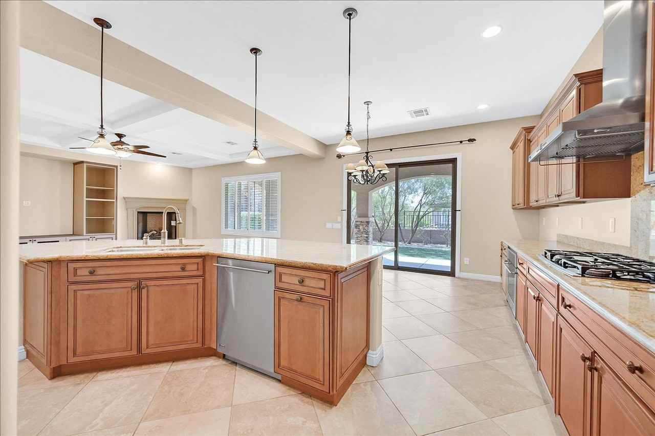 2809 Sisteron Ct - Photo 7 of 34