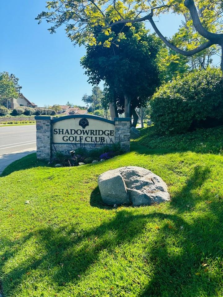 1102 Brewley Ln - Photo 3 of 24