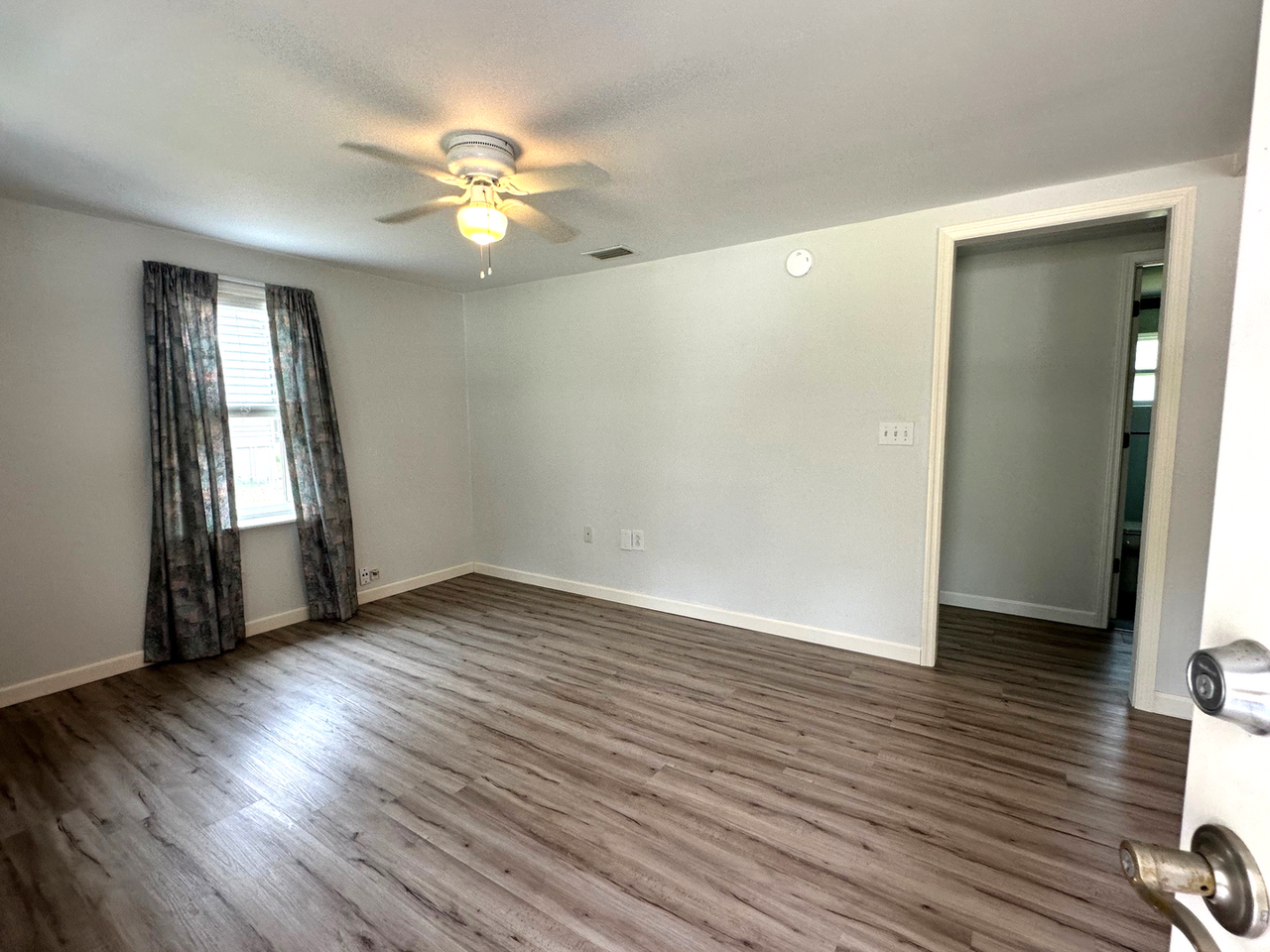 604 Elizabeth Road - Photo 3 of 26