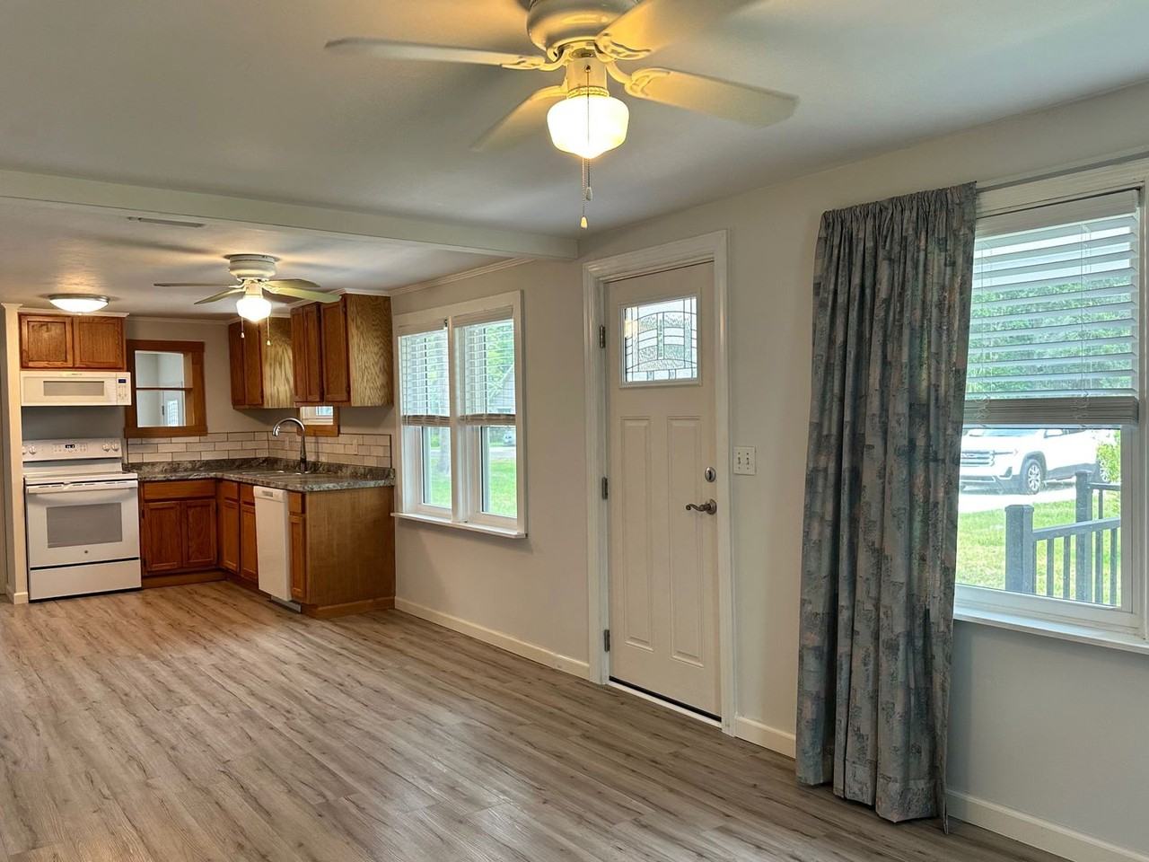 604 Elizabeth Road - Photo 6 of 26