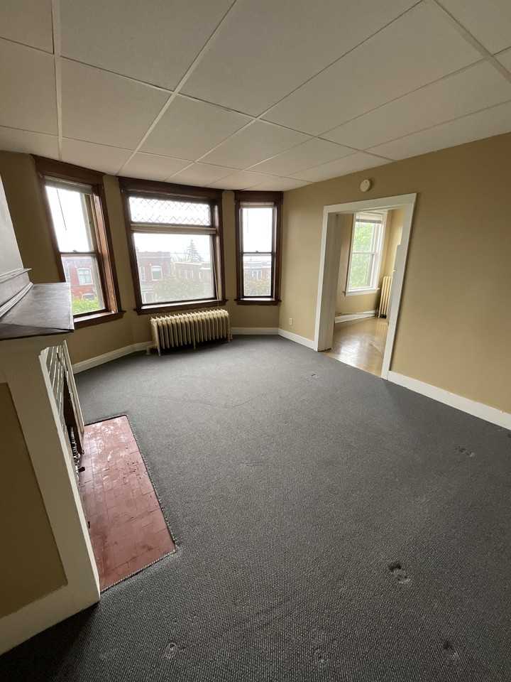 1829 Jefferson St #1831-2 - Photo 2 of 15
