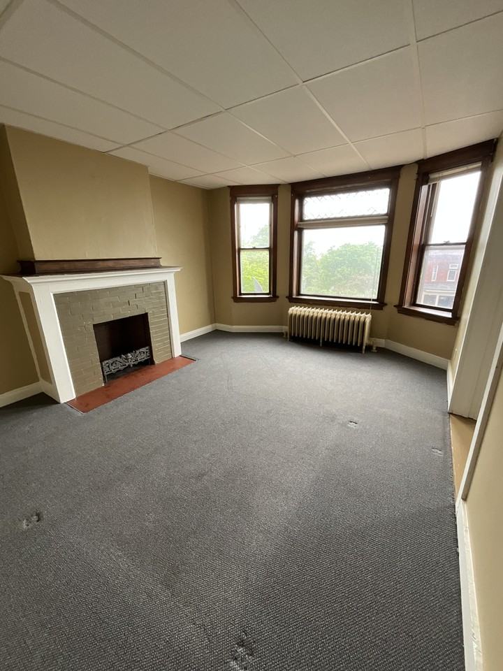 1829 Jefferson St #1831-2 - Photo 3 of 15