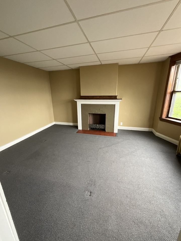 1829 Jefferson St #1831-2 - Photo 4 of 15