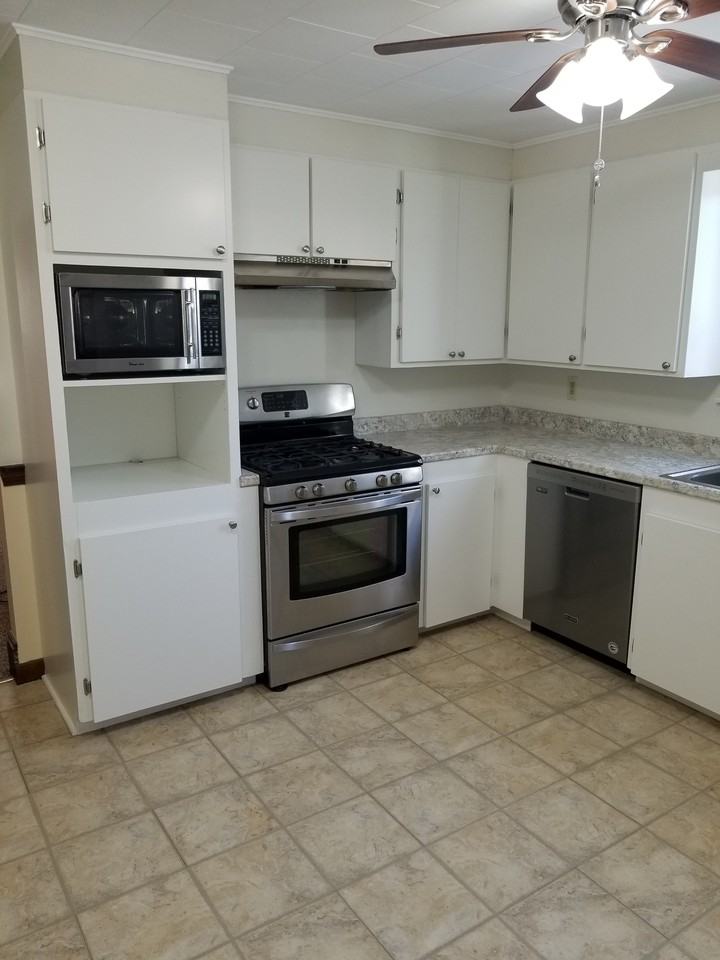 31 Highland Ave #31 - Photo 3 of 15