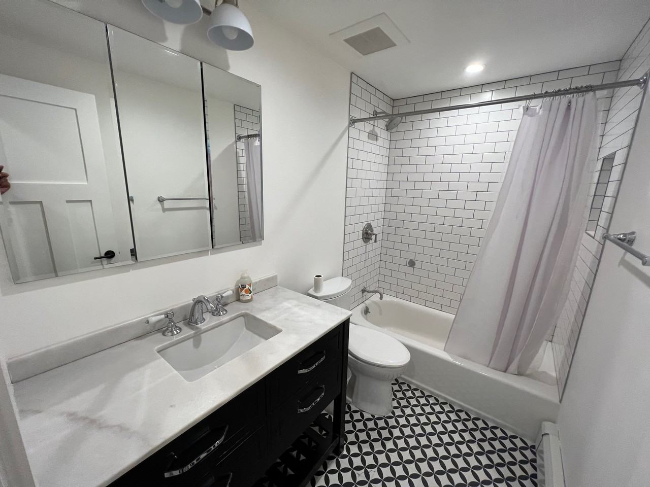 397 8th St #NA - Photo 3 of 8