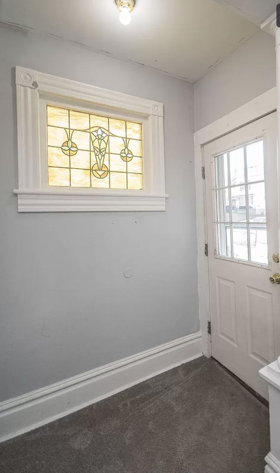 815 Main St - Photo 2 of 19