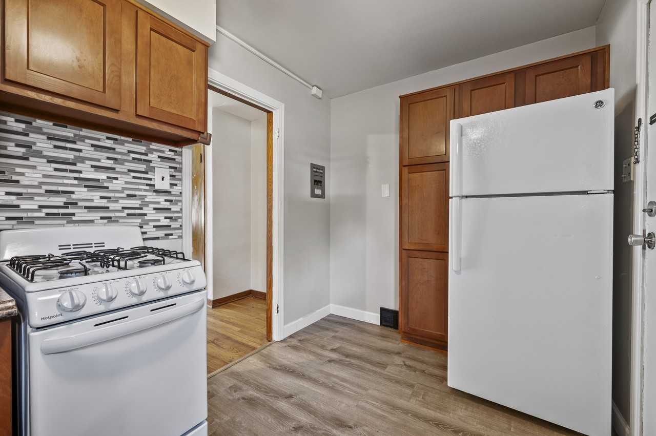 1441 Lincoln Way #B - Photo 5 of 18