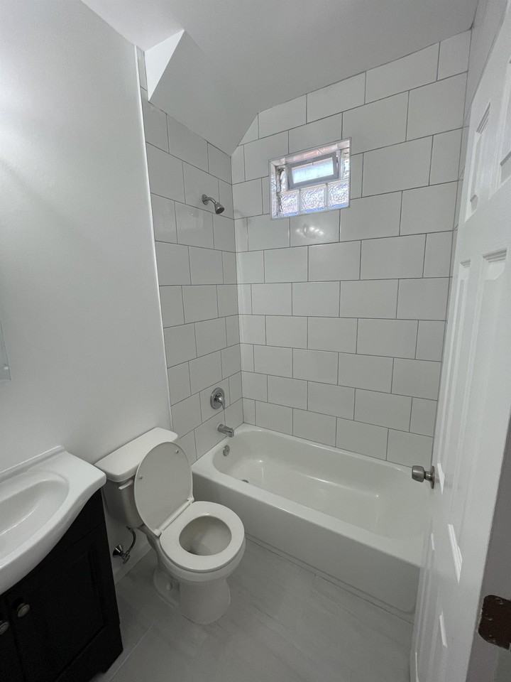 514 Stevens St #1 - Photo 6 of 11