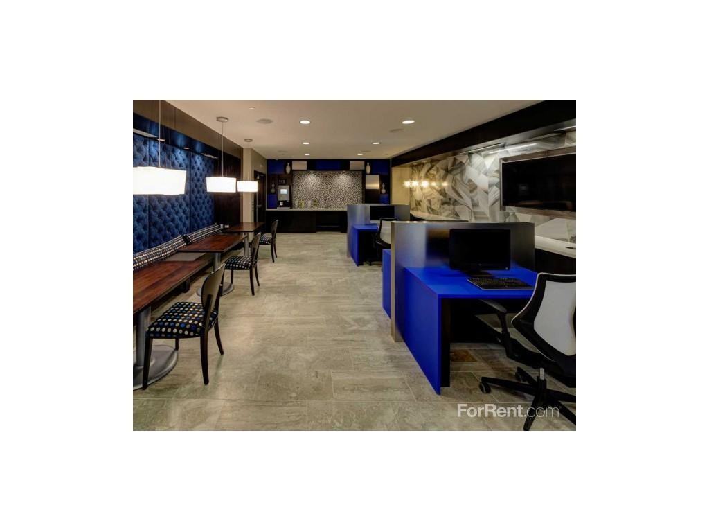 AMLI Deerfield - Photo 3 of 19