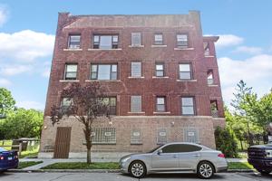 featured image of 5219 S Calumet Ave