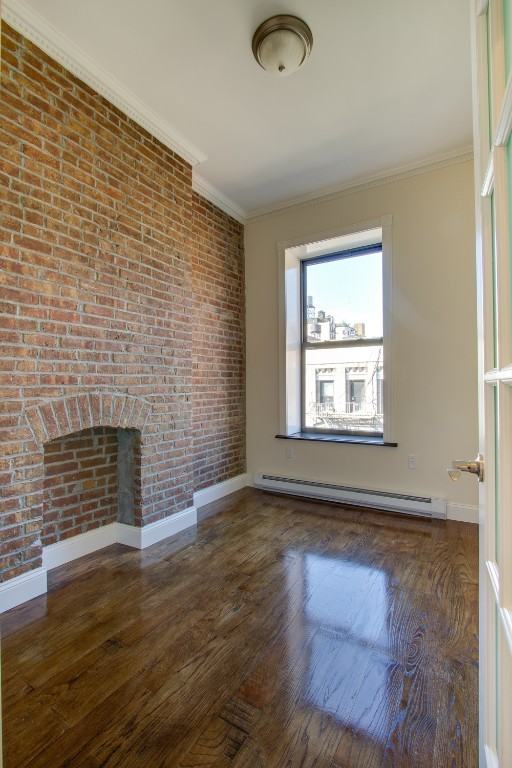 W 103rd St #005A - Photo 5 of 7