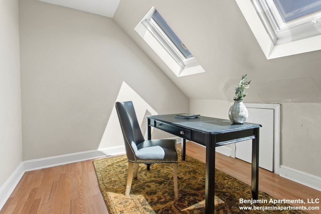 Alban St #5 - Photo 4 of 21