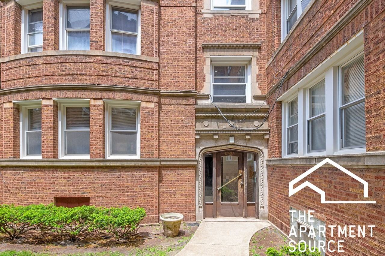 8707 S Morgan St #1W - Photo 2 of 8