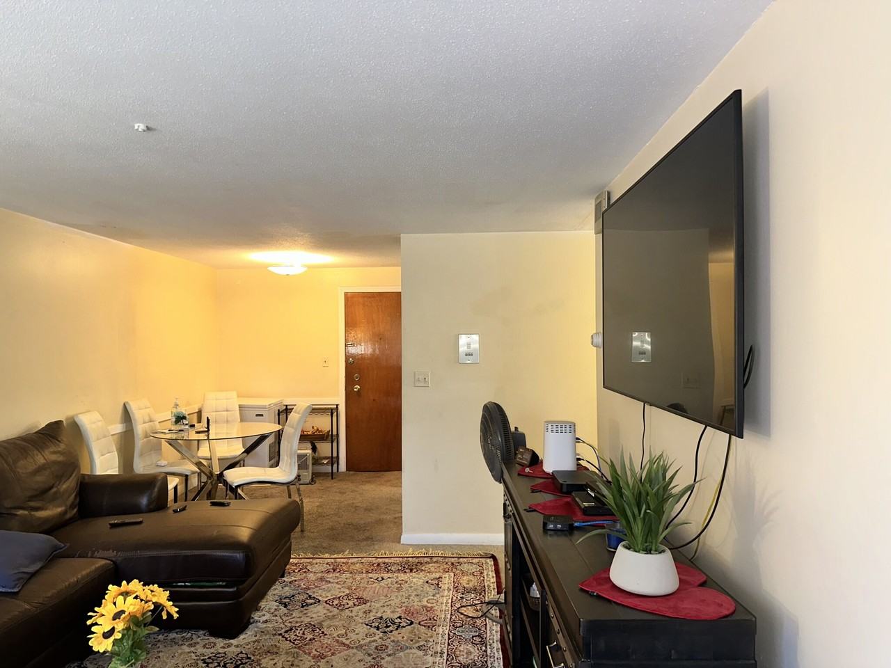 426 Pleasant St #7 - Photo 4 of 8