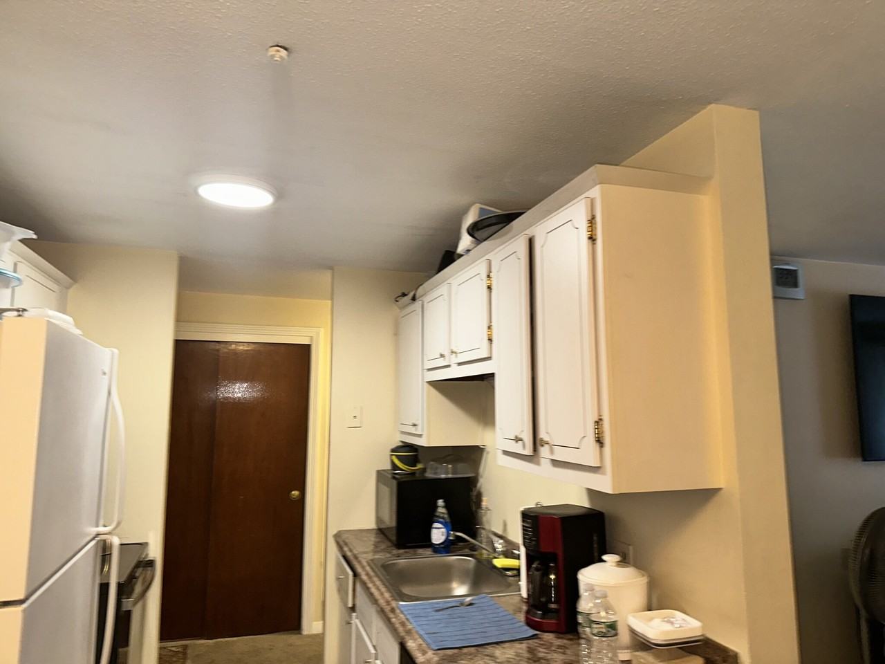 426 Pleasant St #7 - Photo 7 of 8