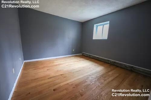 35 Westgate Rd #4 - Photo 3 of 8