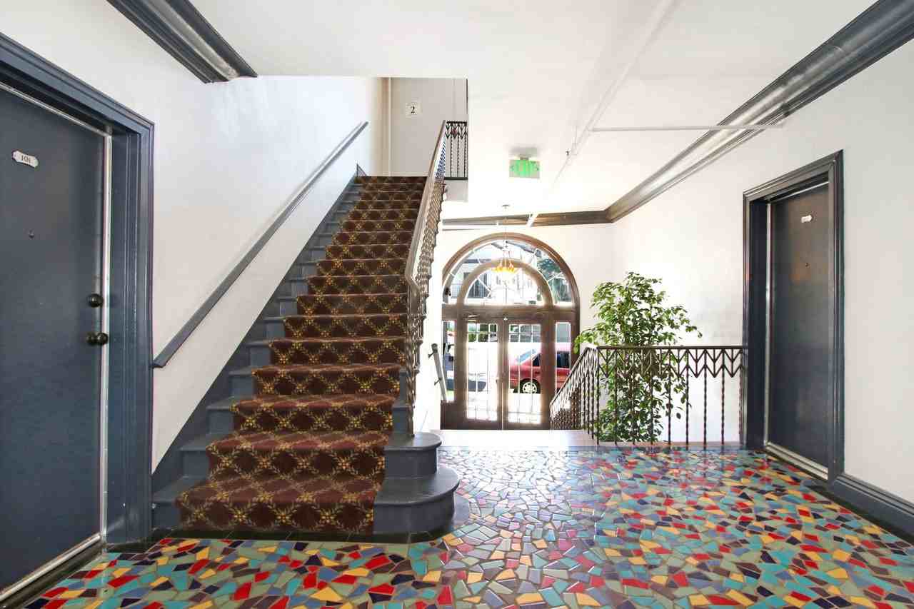 EC1 - 1650 Echo Park Apartments - Photo 4 of 37